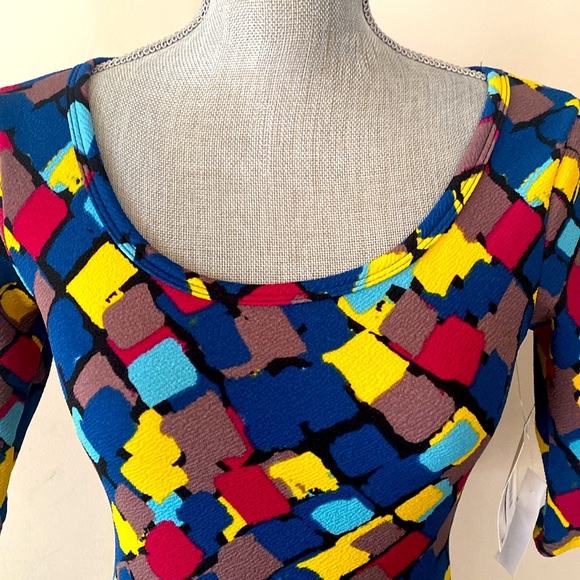 LuLaRoe 💛“NICOLE”💙 FIT-AND-FLIRT MIDI DRESS SIZE EXTRA SMALL 🌟NWT🌟 - Picture 3 of 13